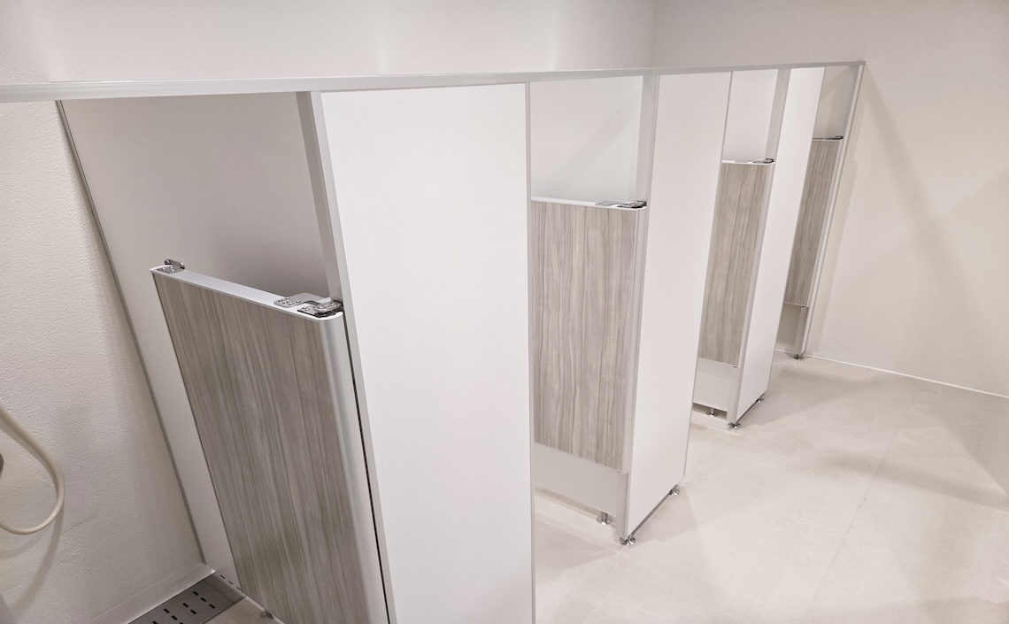 シャワールーム